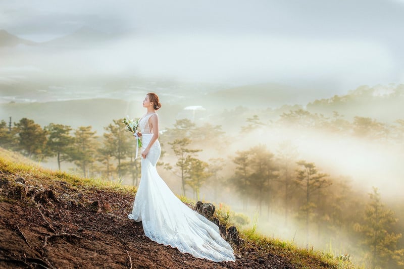 Vintage Glamour Wedding Dress